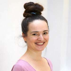 Portrait vor weißem Hintergrund