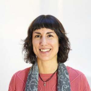 Portrait vor weißem Hintergrund